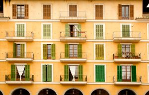 דירה בברצלונה - עלויות שיפוץ נמוכות